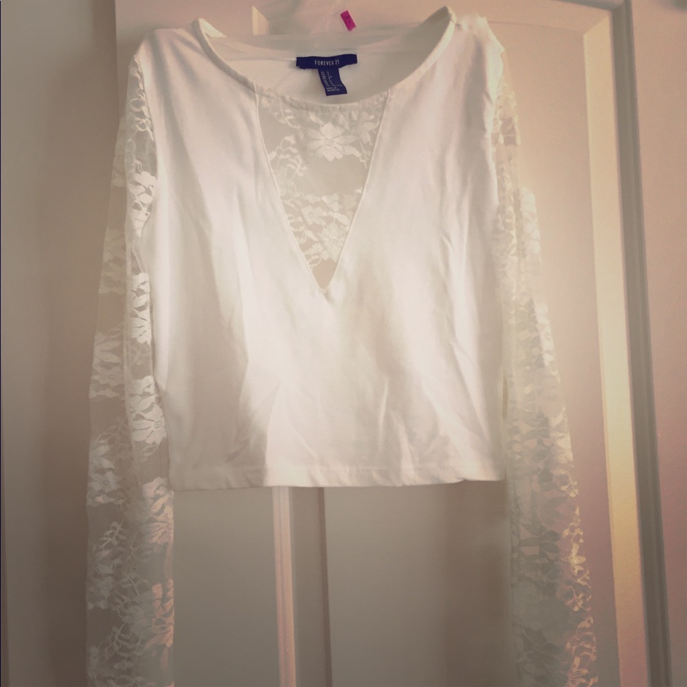 Long sleeved lace crop top